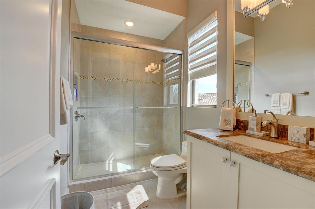 THE BRIDGES - Residential