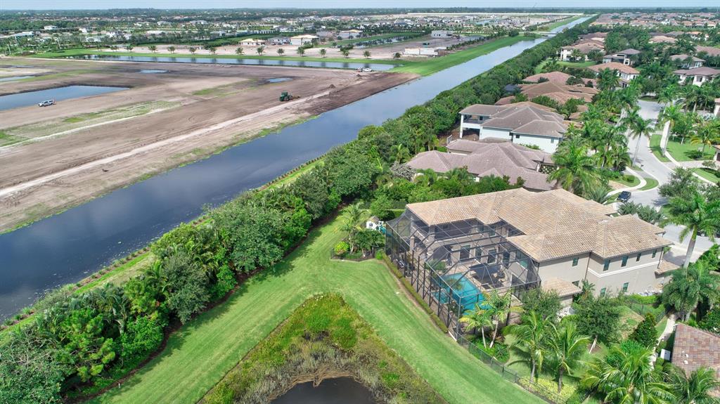 THE BRIDGES - Residential