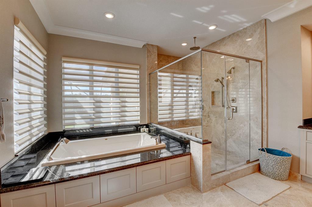 THE BRIDGES - Residential