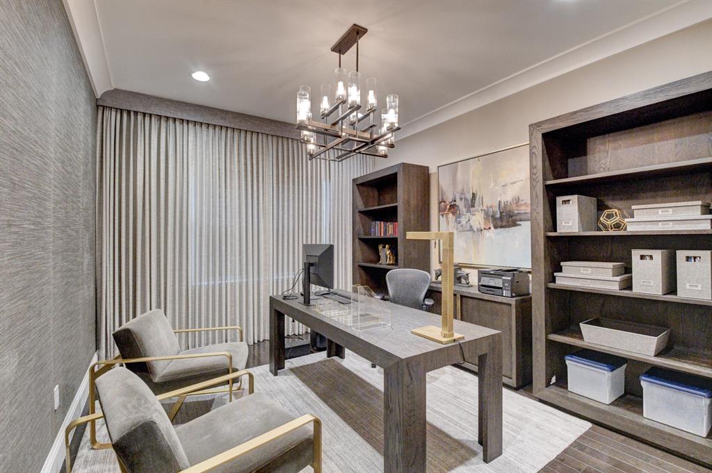 THE BRIDGES - Residential