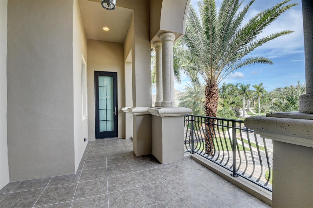 THE BRIDGES - Residential