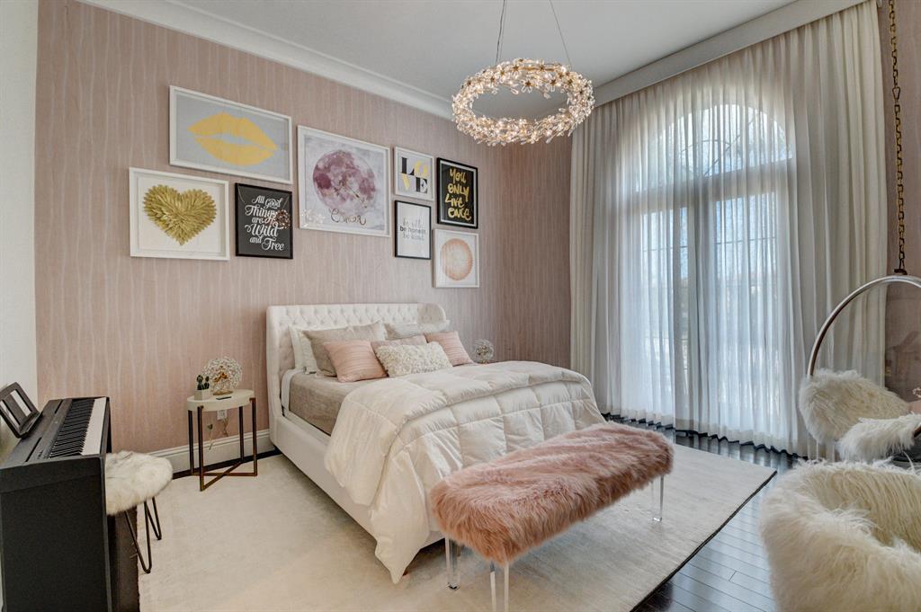 THE BRIDGES - Residential