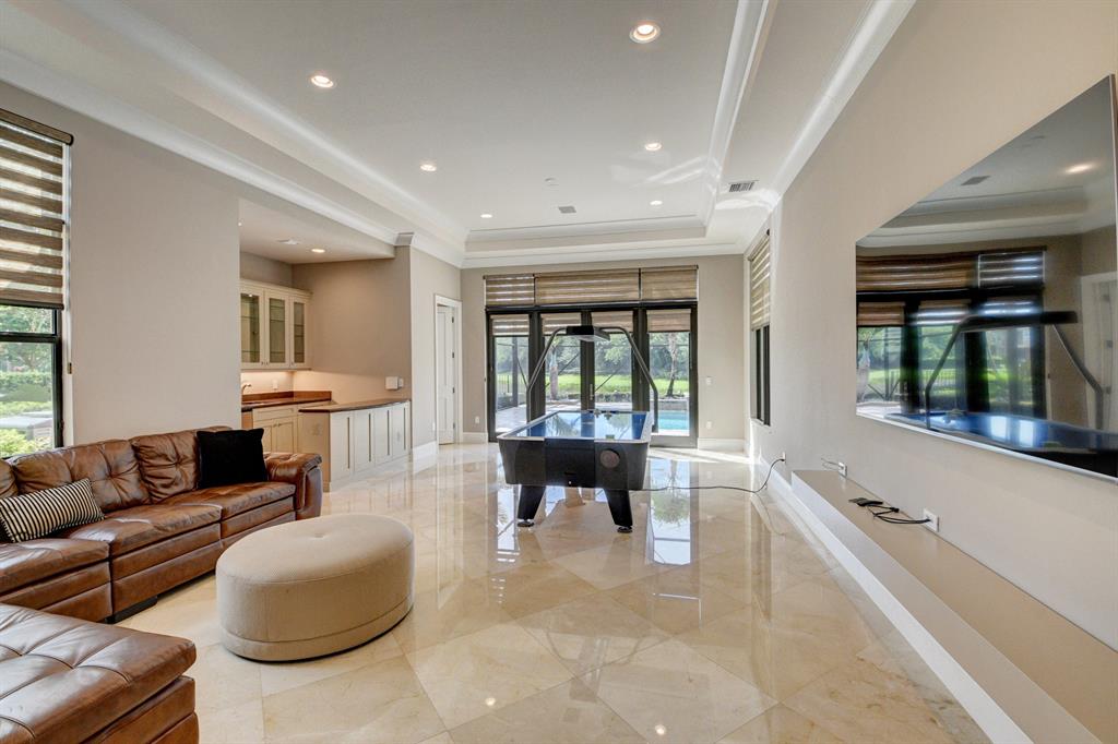 THE BRIDGES - Residential