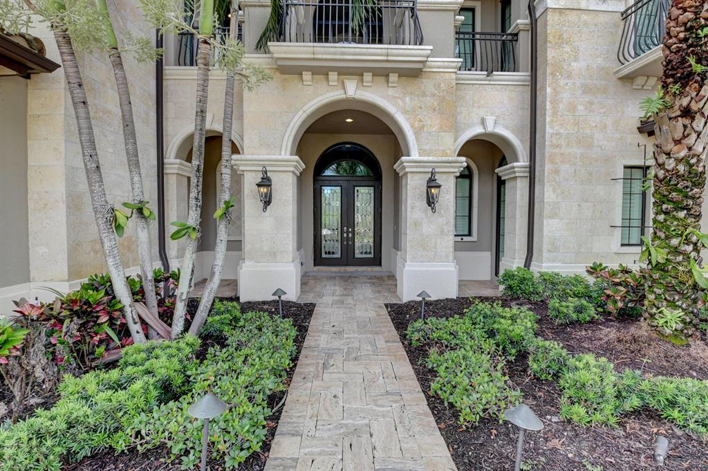 THE BRIDGES - Residential