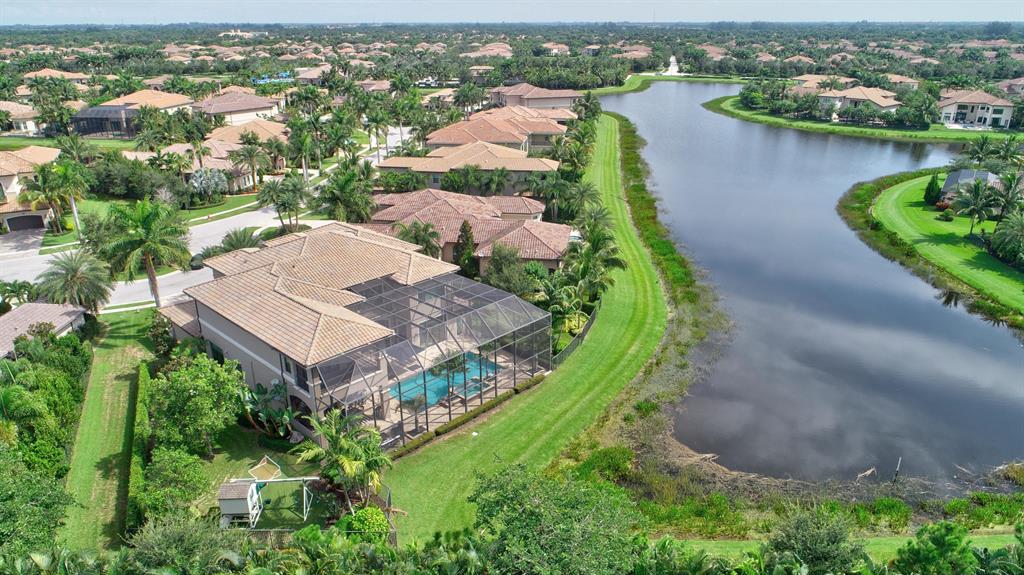 THE BRIDGES - Residential