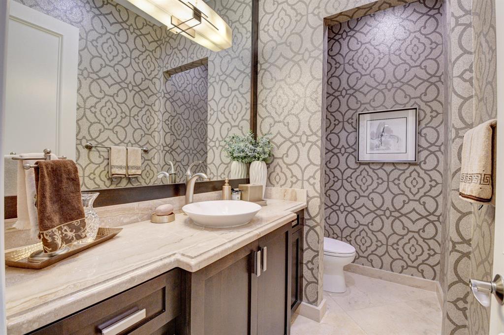 THE BRIDGES - Residential