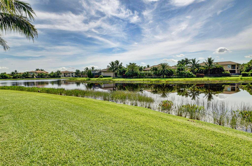 THE BRIDGES - Residential