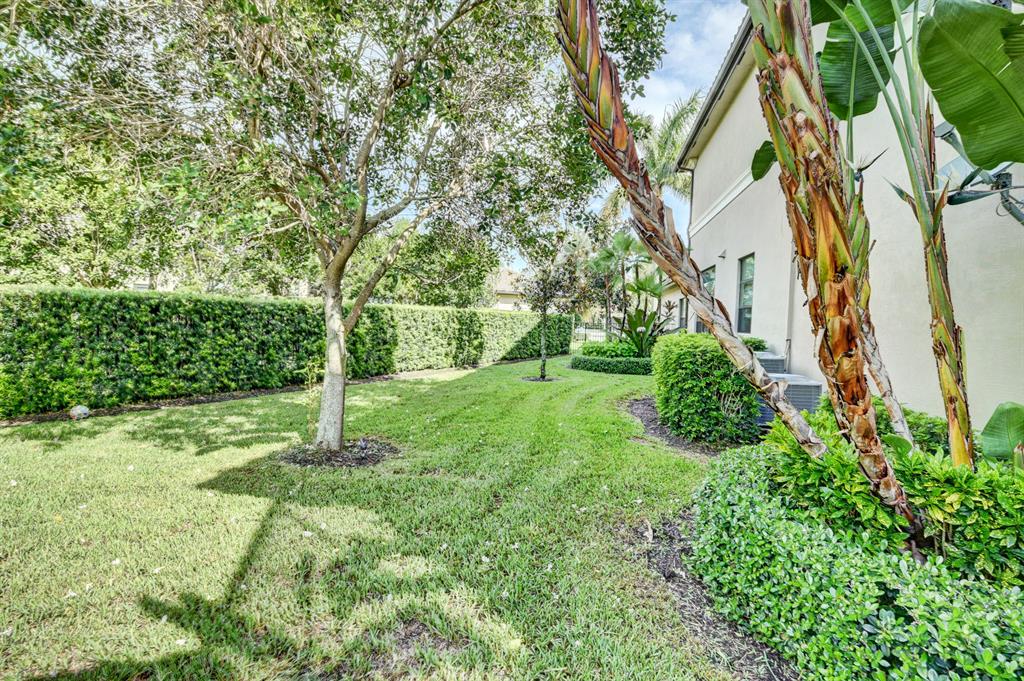 THE BRIDGES - Residential