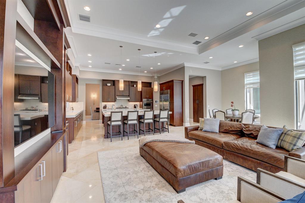 THE BRIDGES - Residential