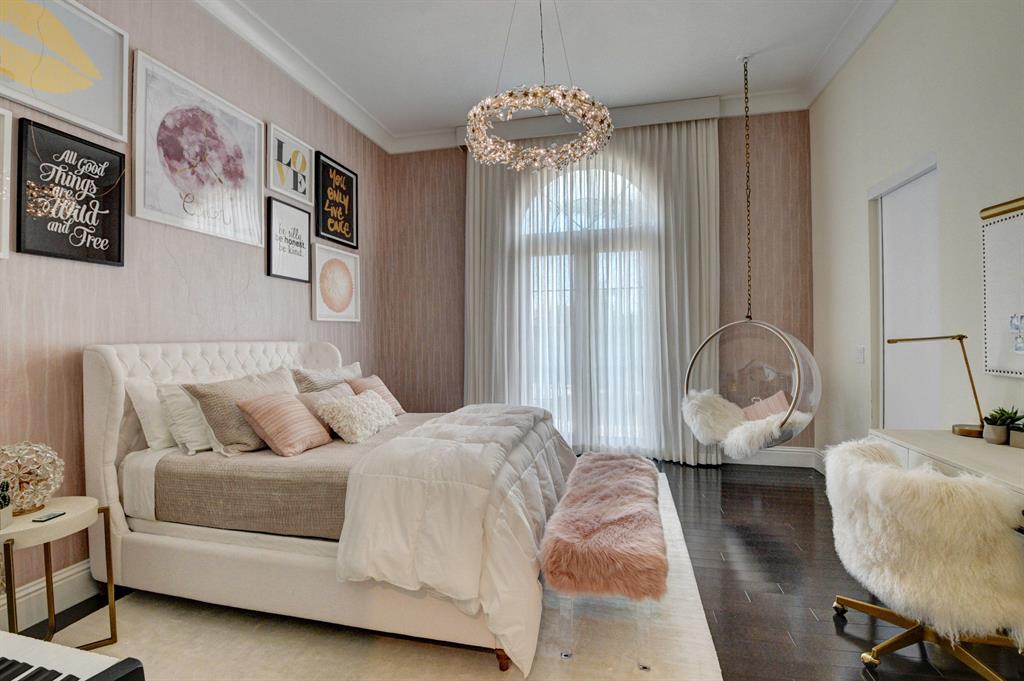 THE BRIDGES - Residential