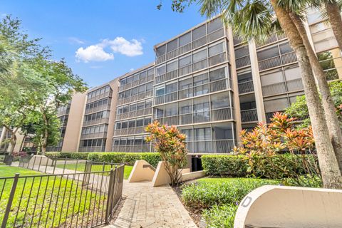 Tiny photo for 2806 N 46TH Avenue #D334, Hollywood, FL 33021 (MLS # B26053373)