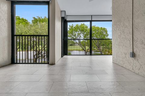 Tiny photo for 2806 N 46TH Avenue #D334, Hollywood, FL 33021 (MLS # B26053373)