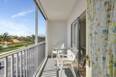 A home in Lake Worth Beach