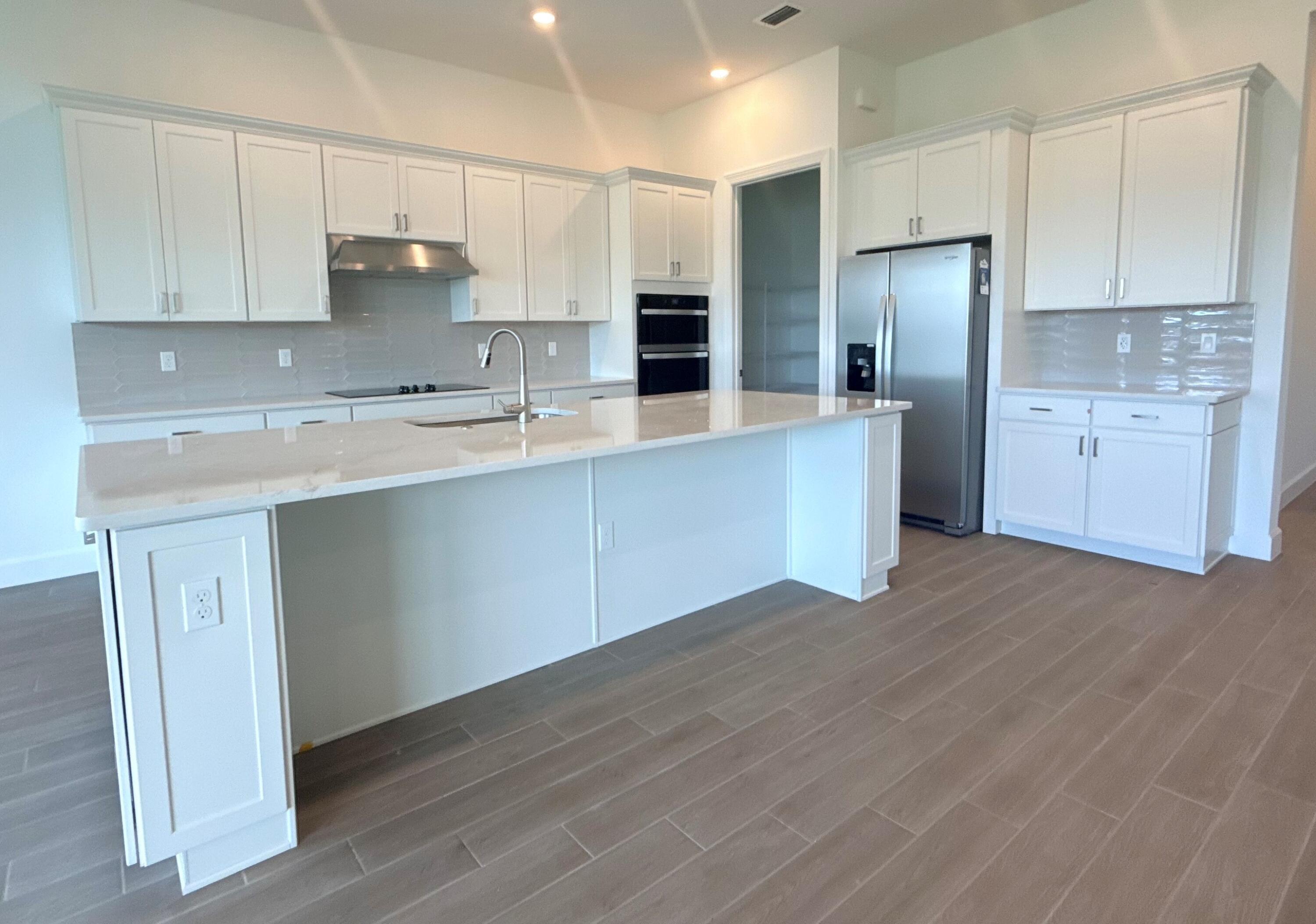 10400 SW Highpointe Drive 120 Stellar