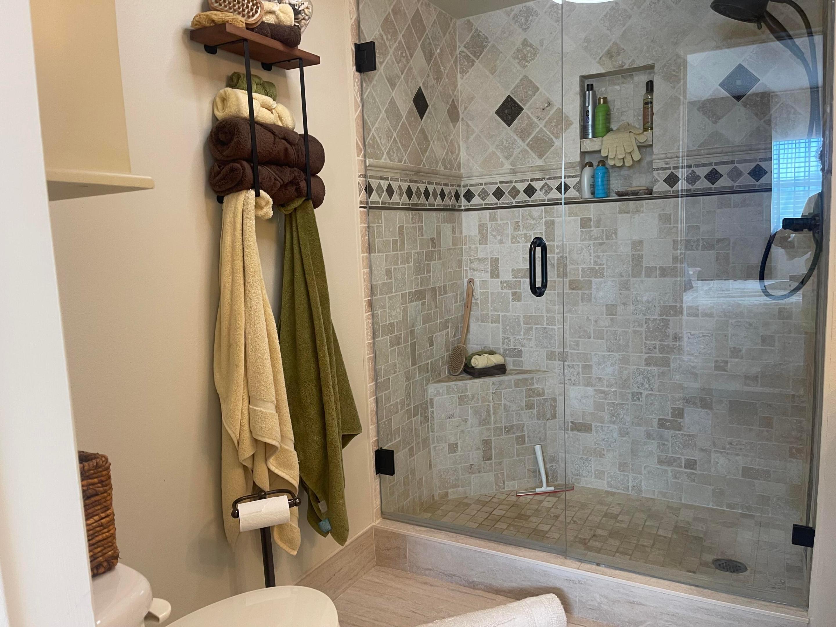 NATURA CONDO NO 1 - Residential