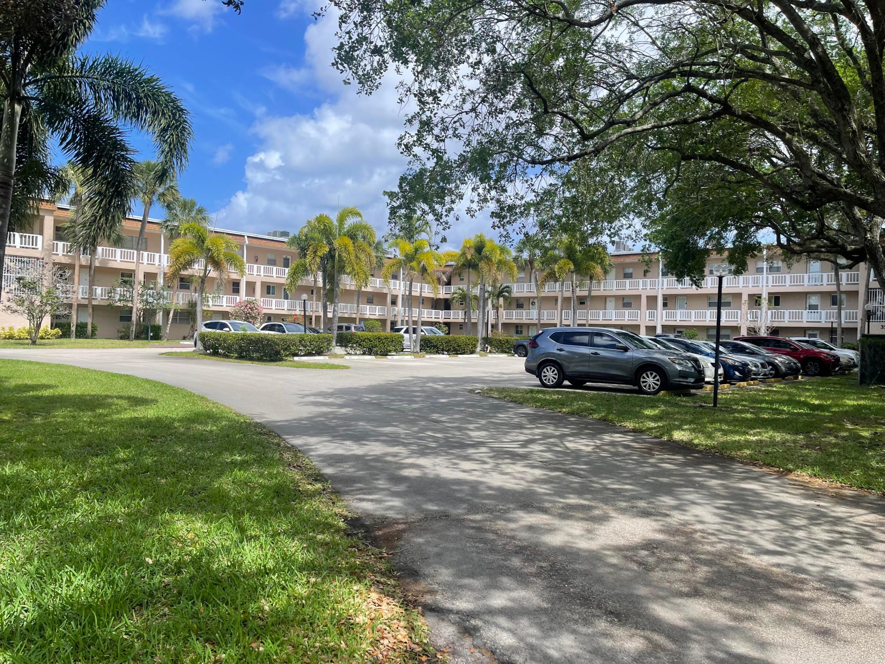 NATURA CONDO NO 1 - Residential