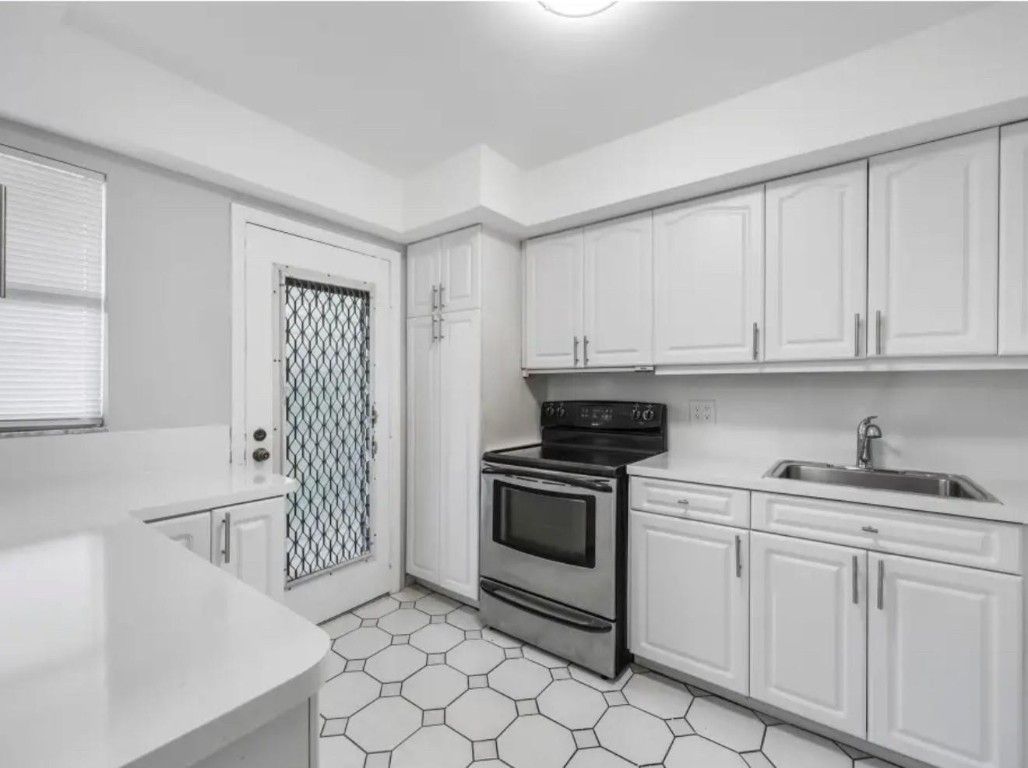 6100 S Falls Circle Drive 204