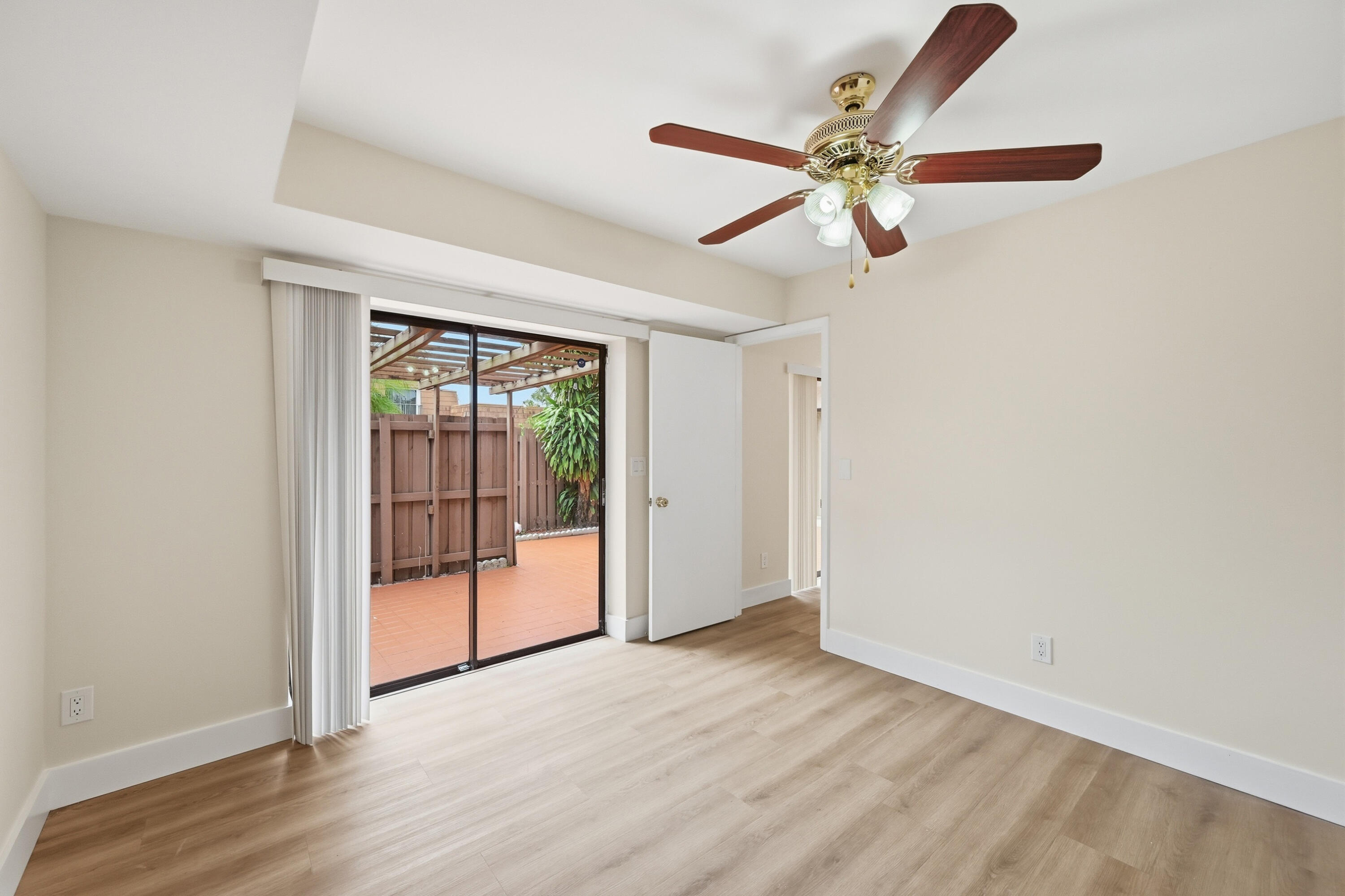 WOODVILLE - Residential