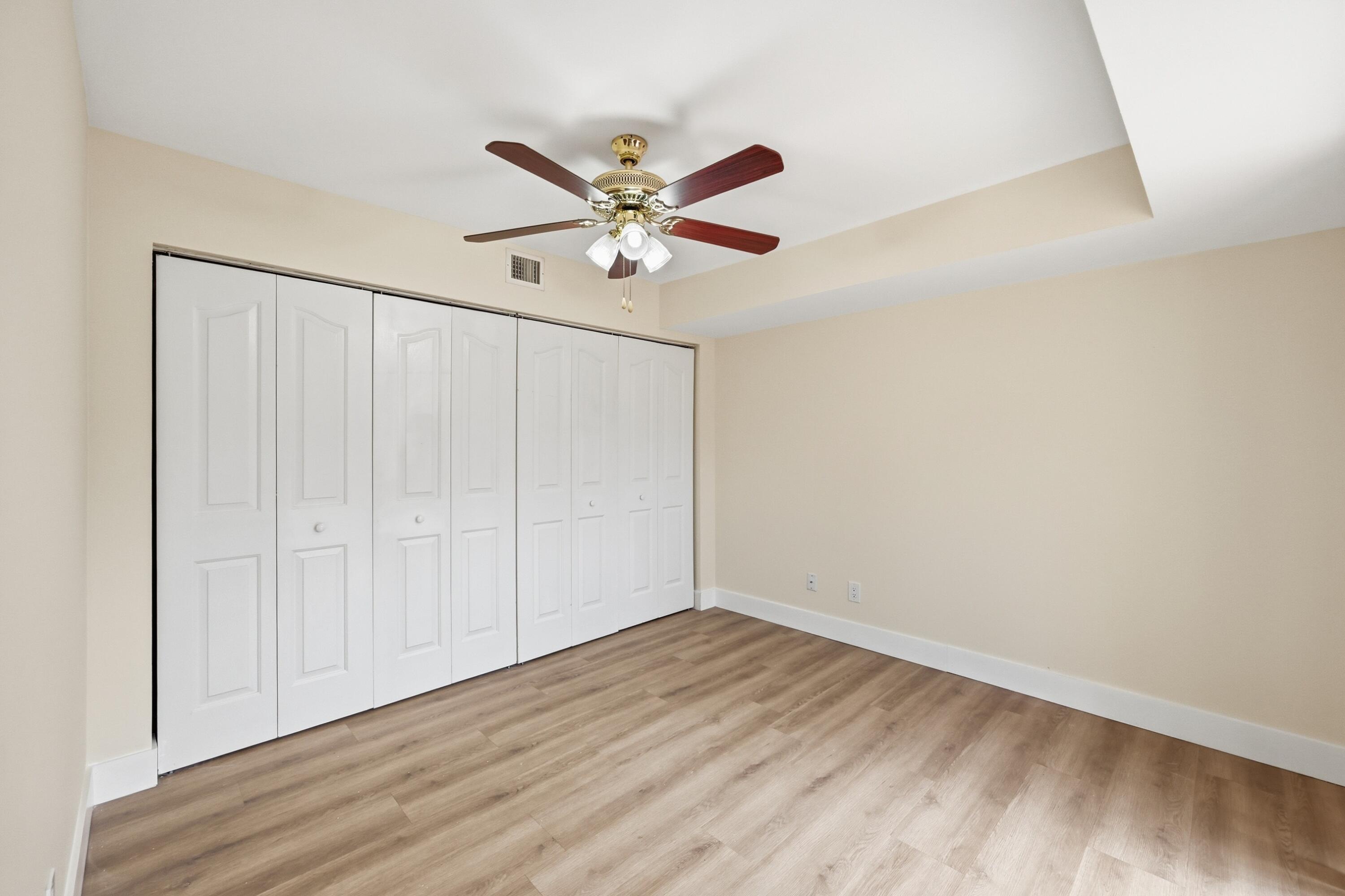 WOODVILLE - Residential