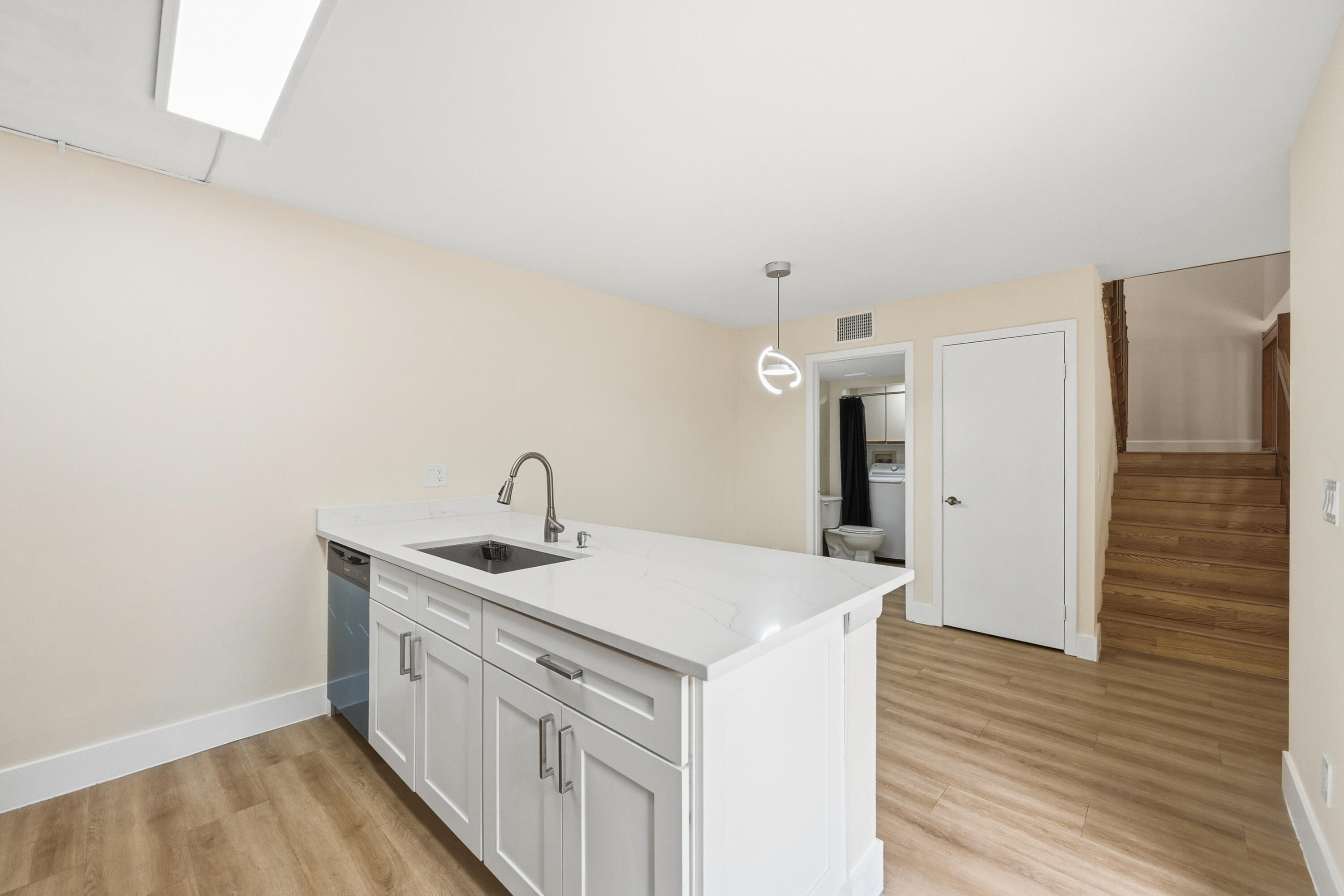 WOODVILLE - Residential