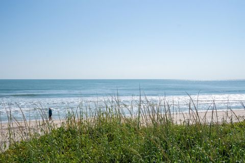 A home in Hutchinson Island