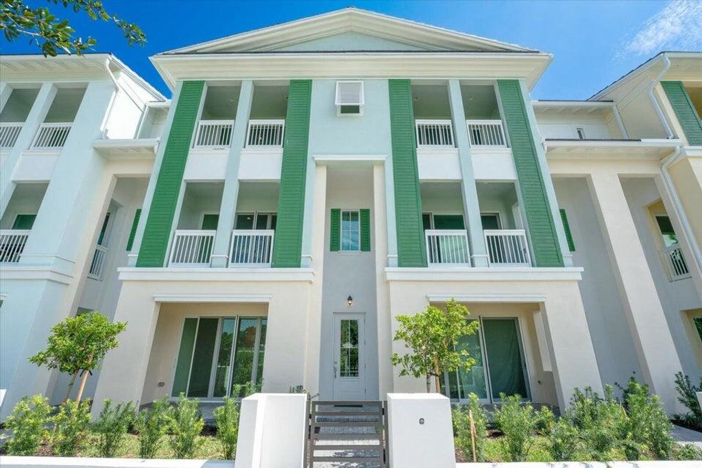 Photo of 12546 Gross Pointe Drive, Palm Beach Gardens, FL 33418 (MLS # R11097542)