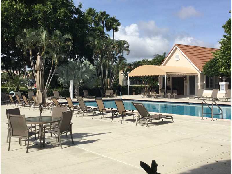 SPYGLASS WALK CONDO - Residential