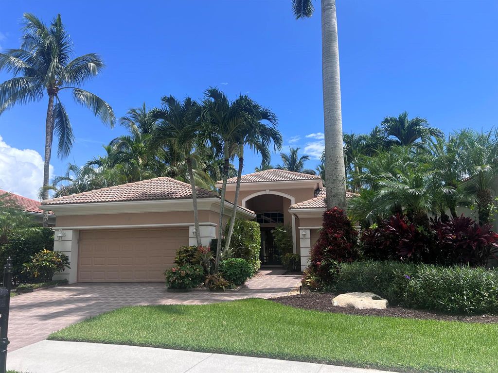 Photo of 88 Laguna Drive, Palm Beach Gardens, FL 33418 (MLS # R11002053)