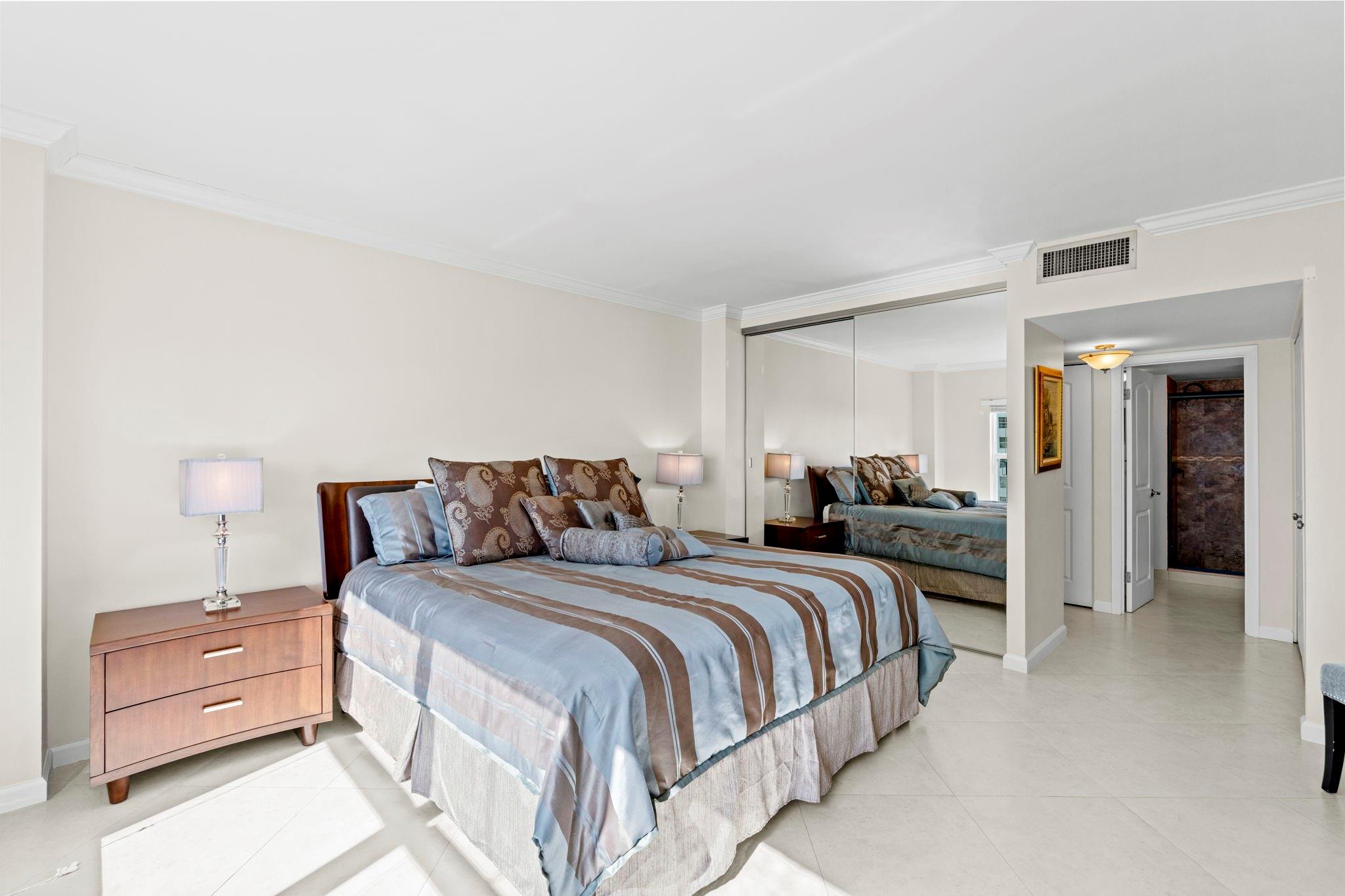 RIVIERA - Residential