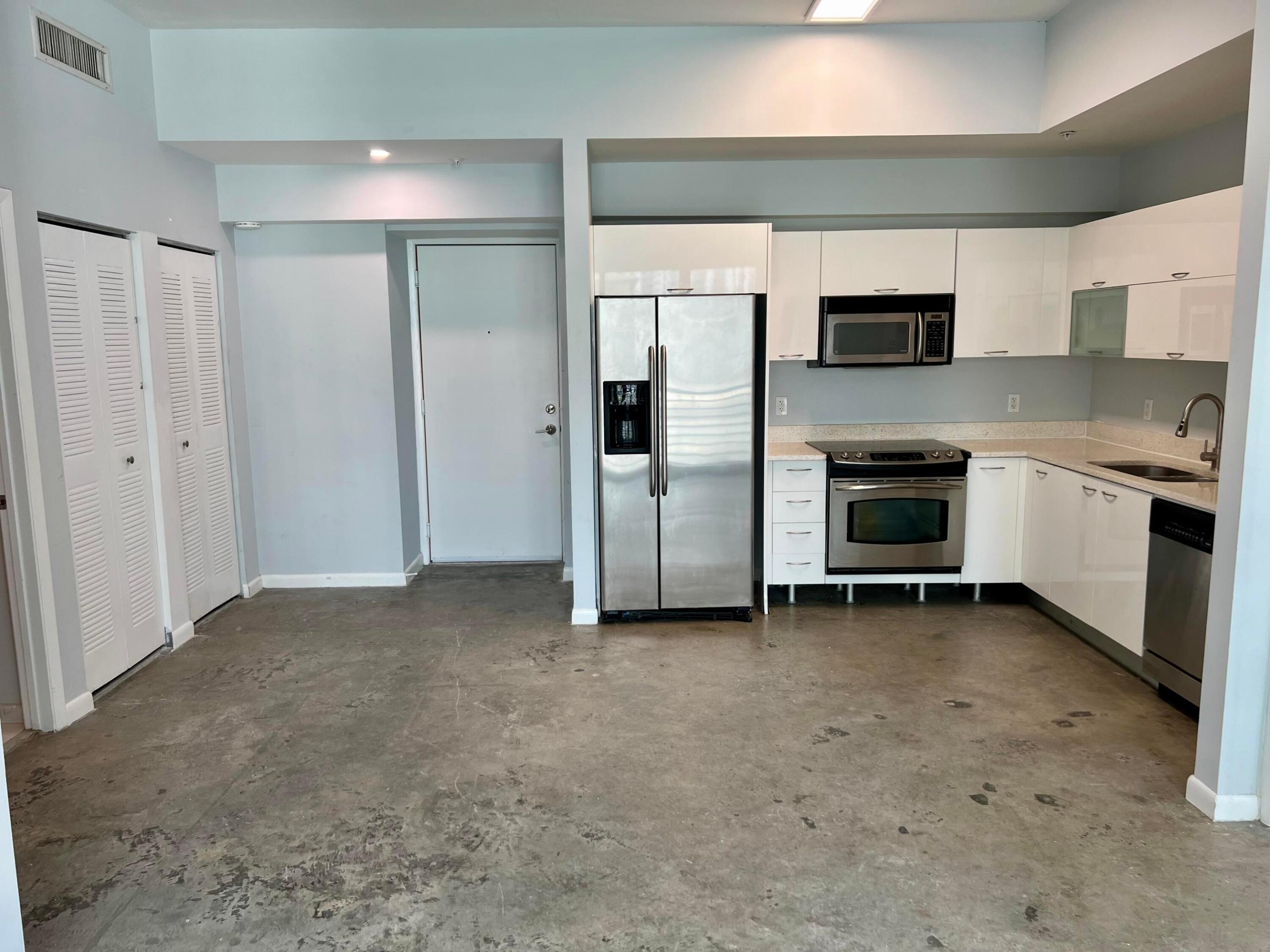 133 NE 2nd Avenue 1006