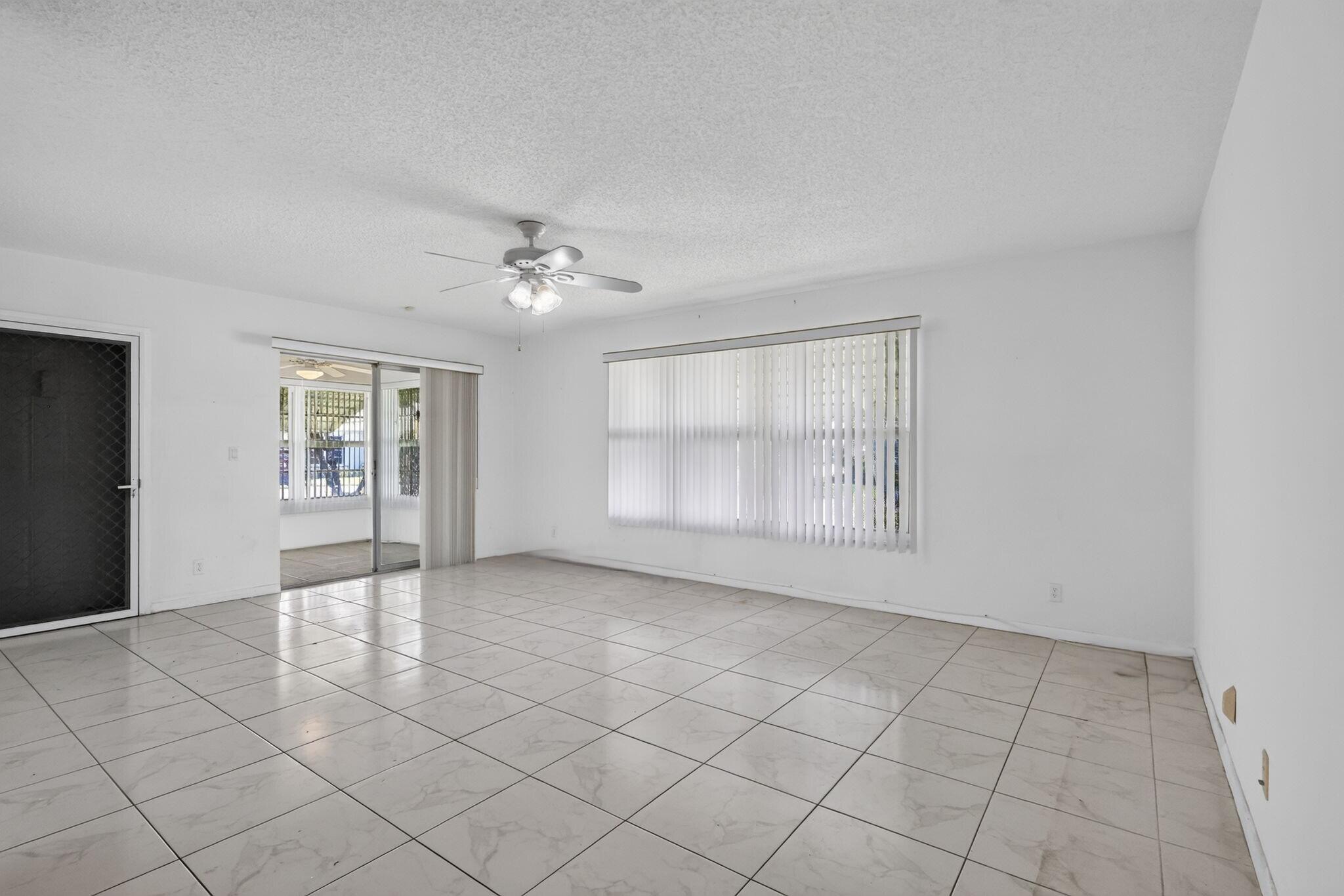 211 COUNTRY Lane A