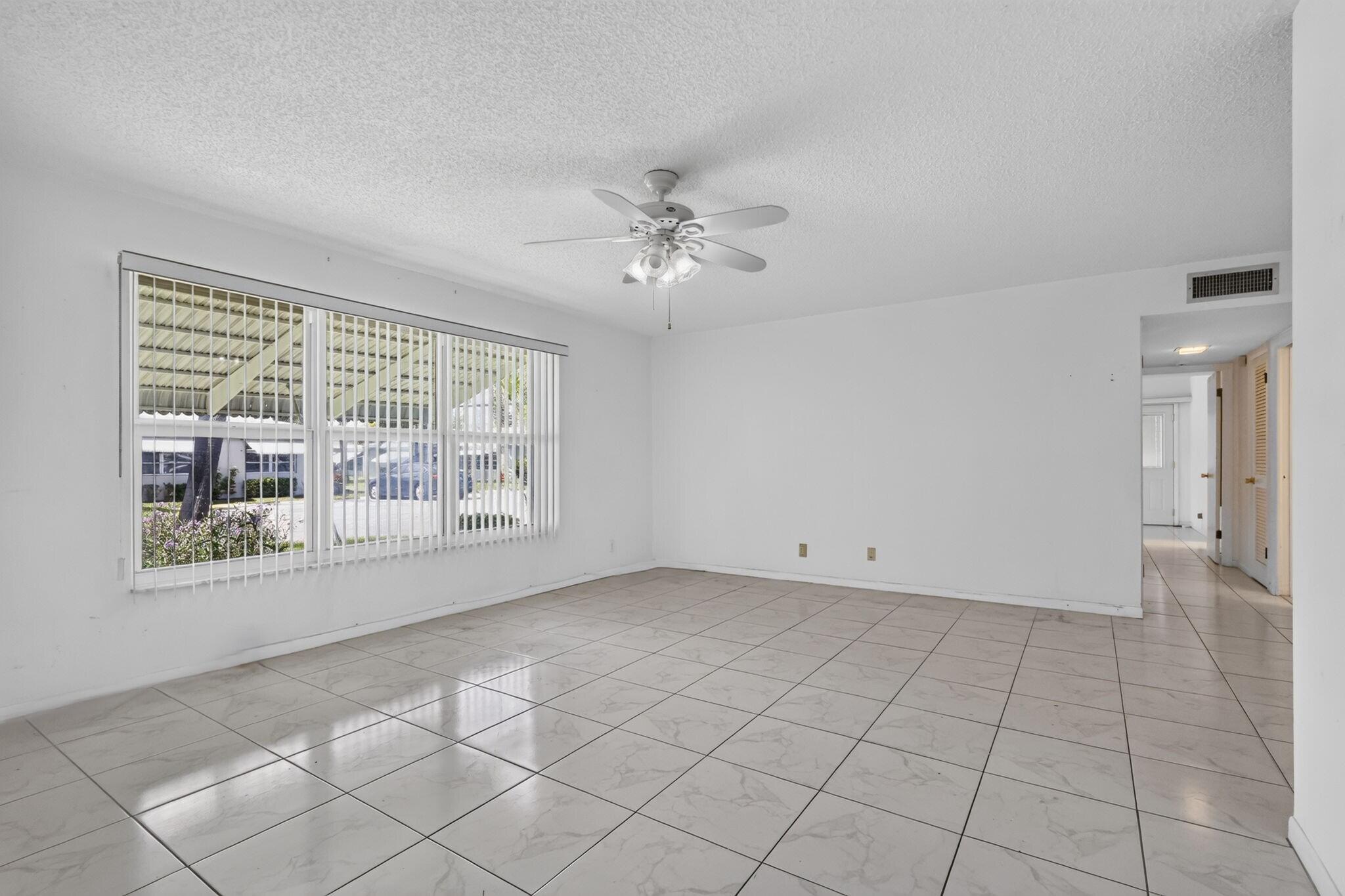 211 COUNTRY Lane A