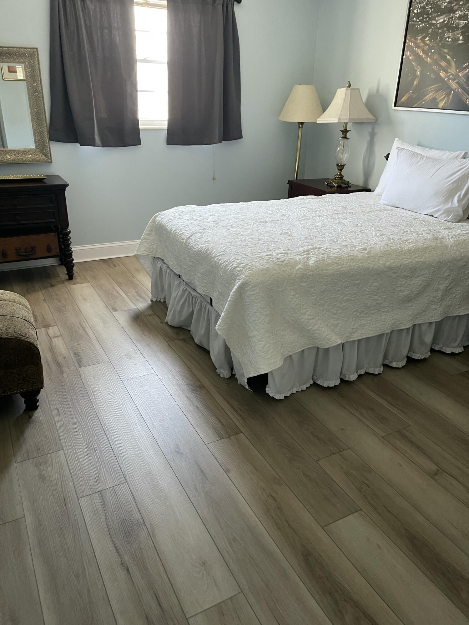 HIBISCUS HOUSE CONDO - Residential