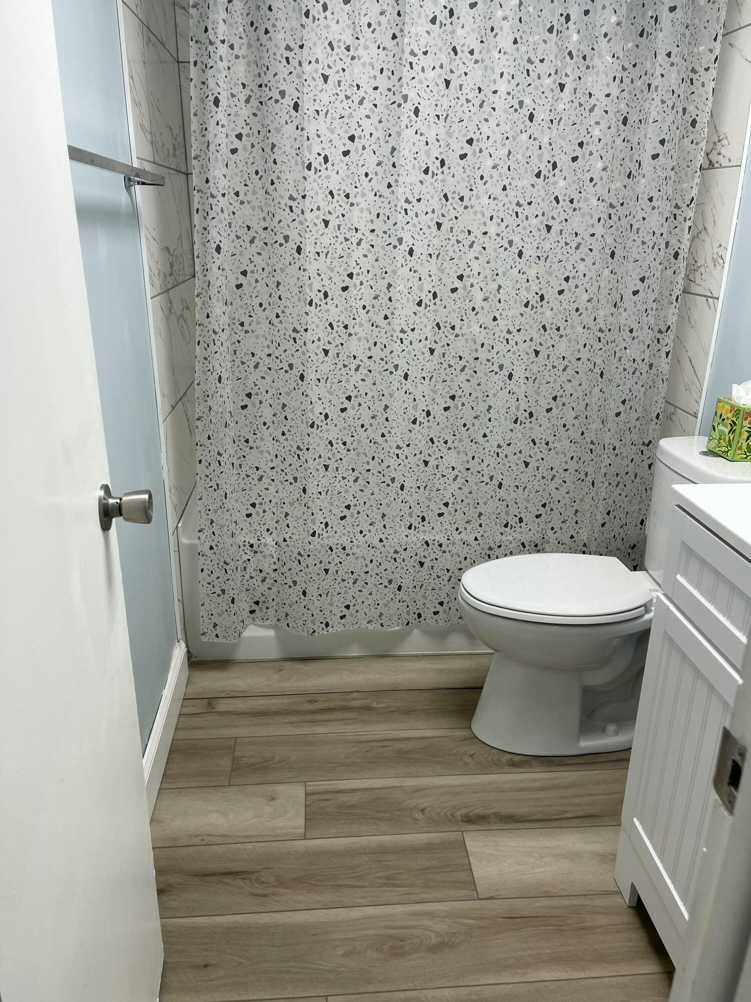 HIBISCUS HOUSE CONDO - Residential