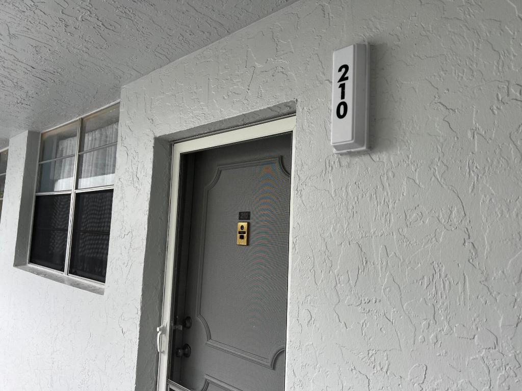 HOLIDAY SPRINGS VILLAGE 1 CONDO - Residential