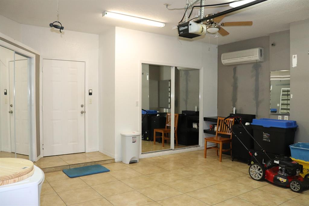 VICTORIA WOODS 3B - Residential