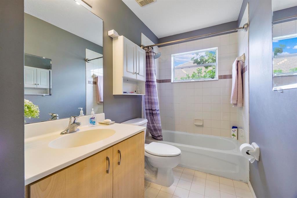 VICTORIA WOODS 3B - Residential