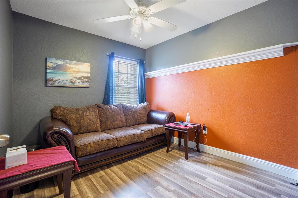 VICTORIA WOODS 3B - Residential