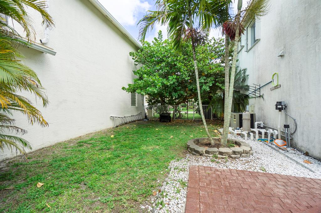 VICTORIA WOODS 3B - Residential