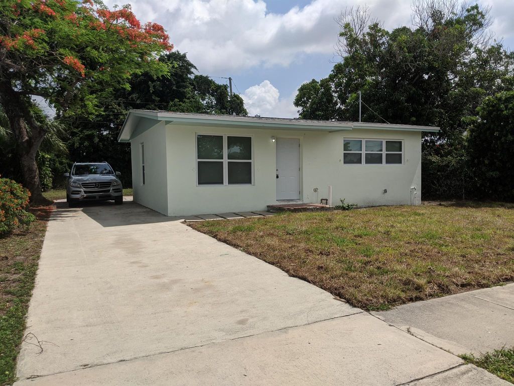 Photo of 1319 7th Street, West Palm Beach, FL 33401 (MLS # R10895030)