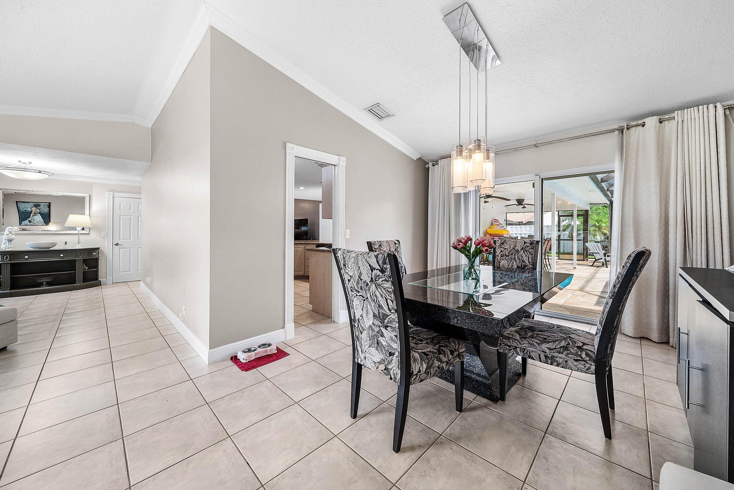 10975 NW 19TH Street, Coral Springs, FL, 33071/$799,900 4 10975 NW 19TH Street
