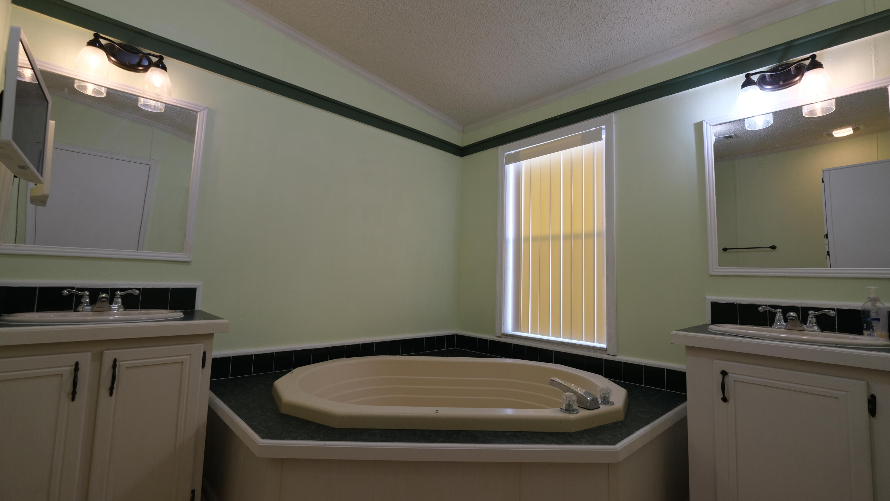 WATERGATE MOBILE HOME ESTATES - Residential