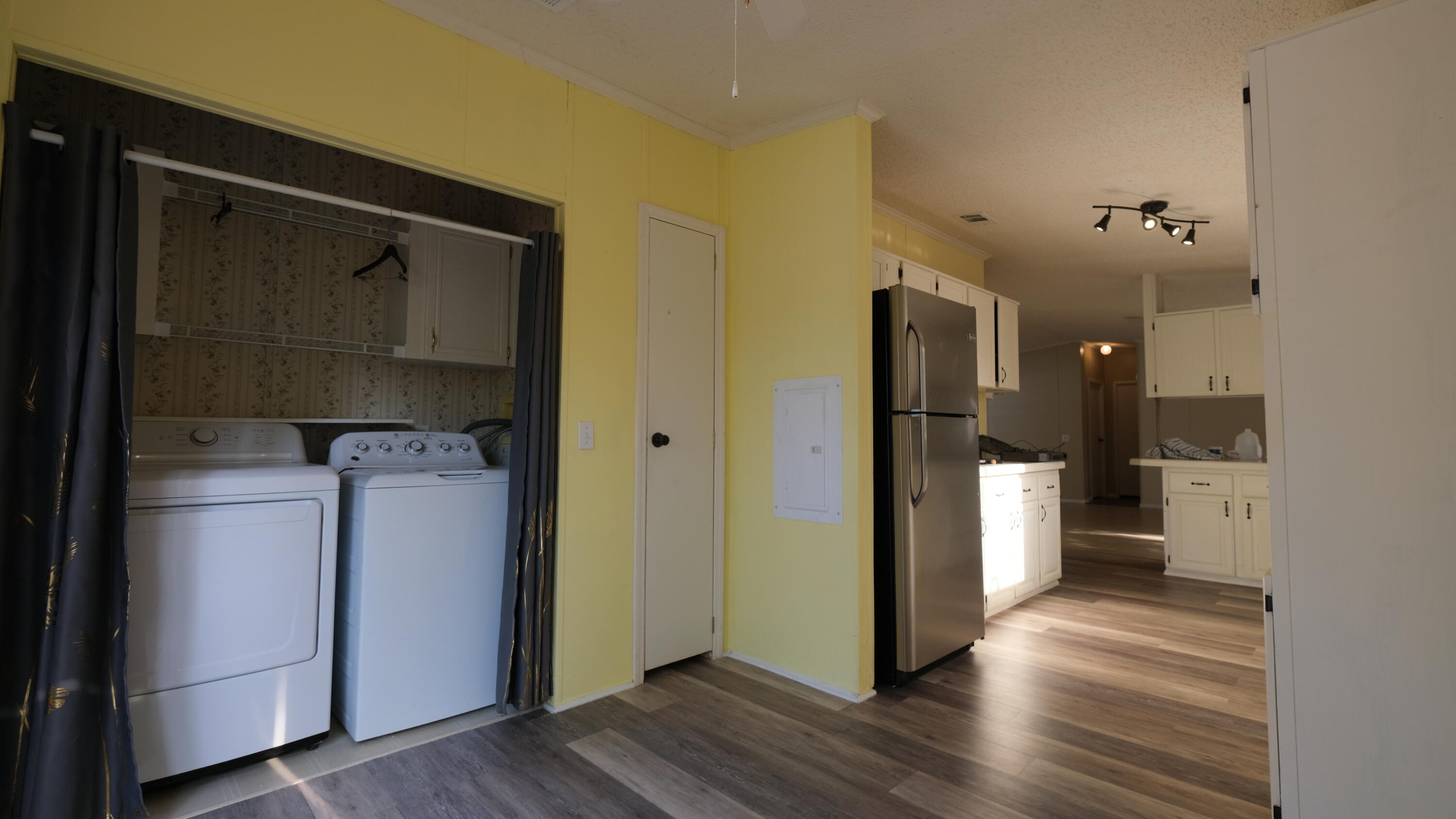 WATERGATE MOBILE HOME ESTATES - Residential