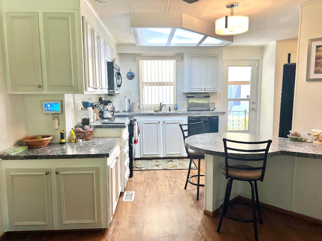 CAMBRIDGE AT HERITAGE RIDGE - Residential