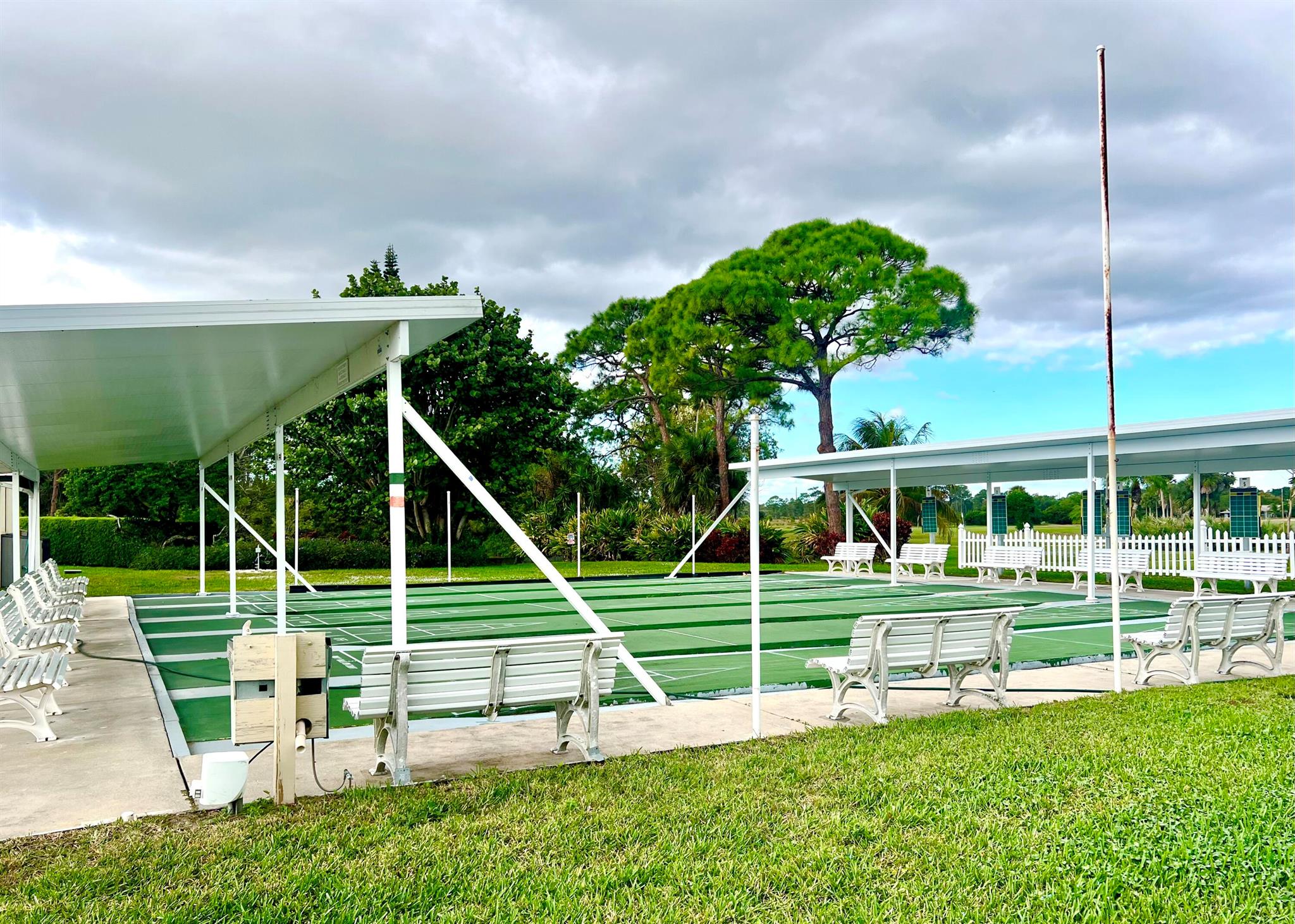 CAMBRIDGE AT HERITAGE RID - Residential