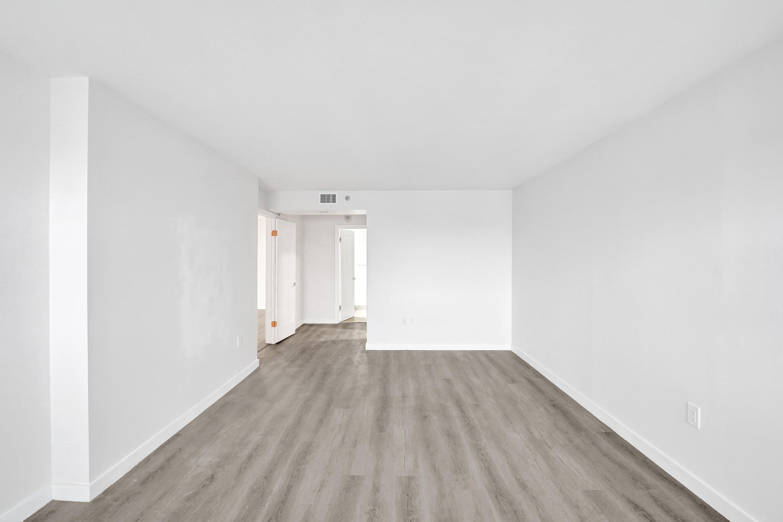 SUMMIT CONDO - Residential
