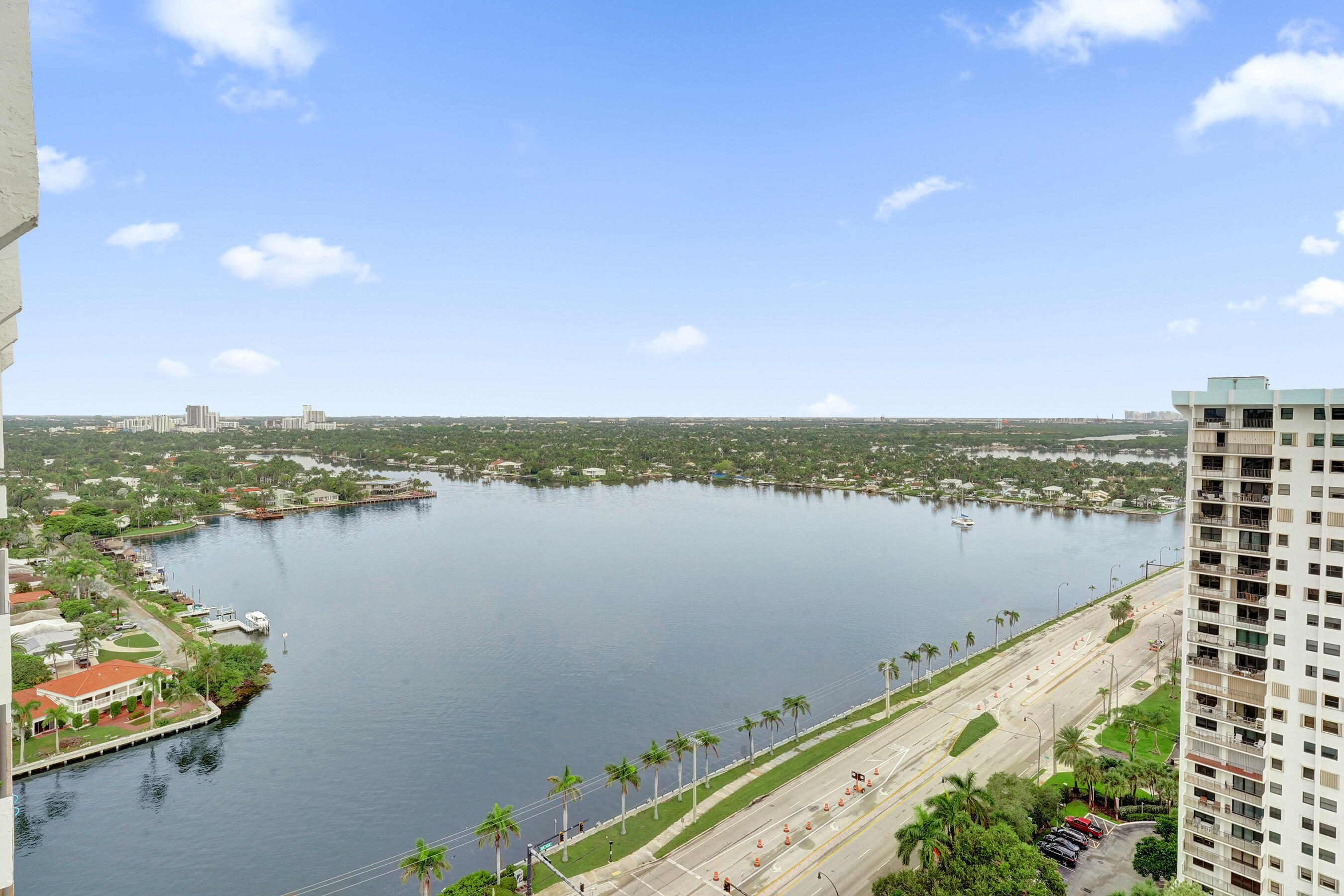 SUMMIT CONDO - Residential