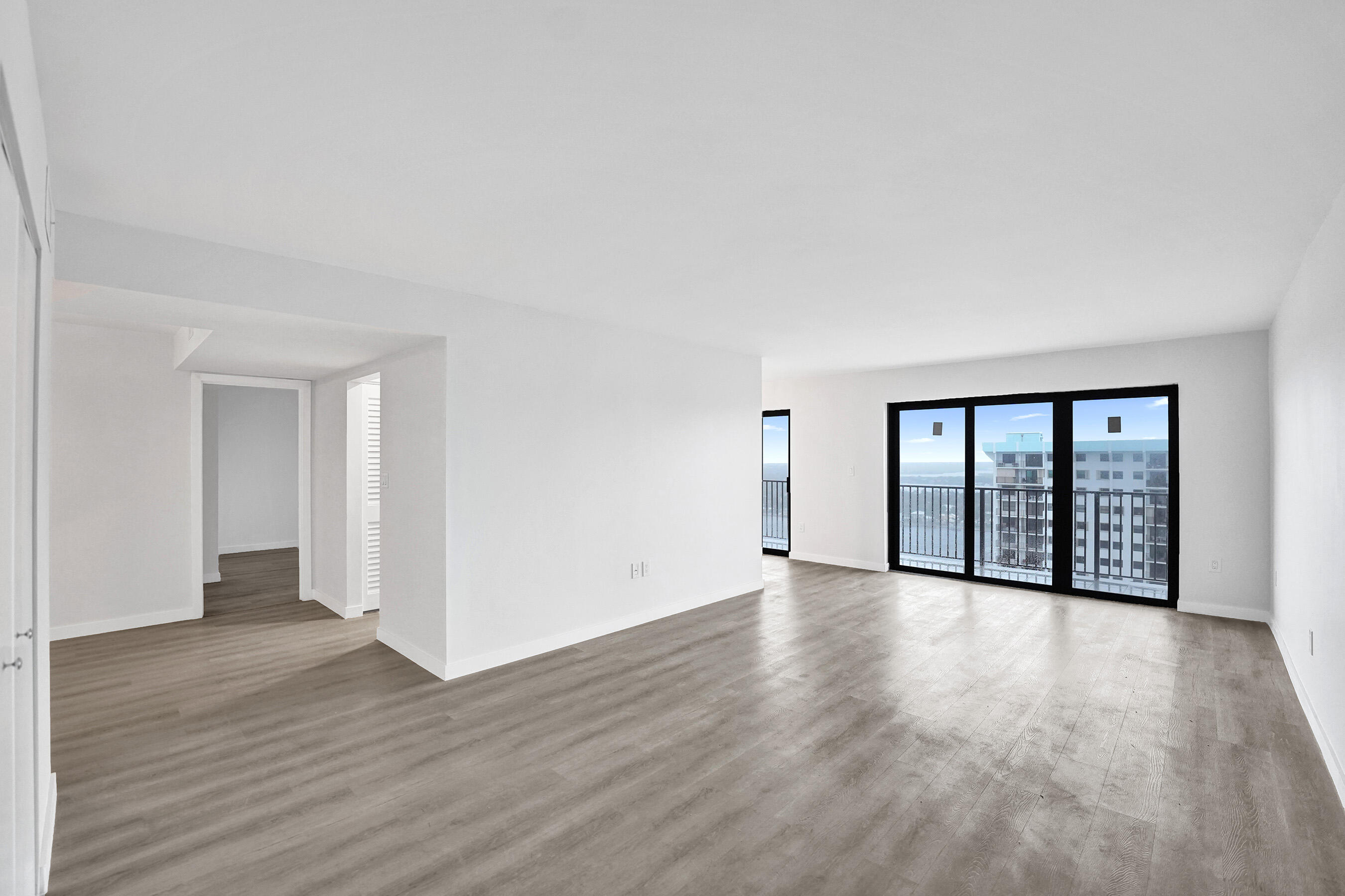 SUMMIT CONDO - Residential