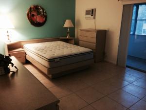 KENT CONDOS - Residential