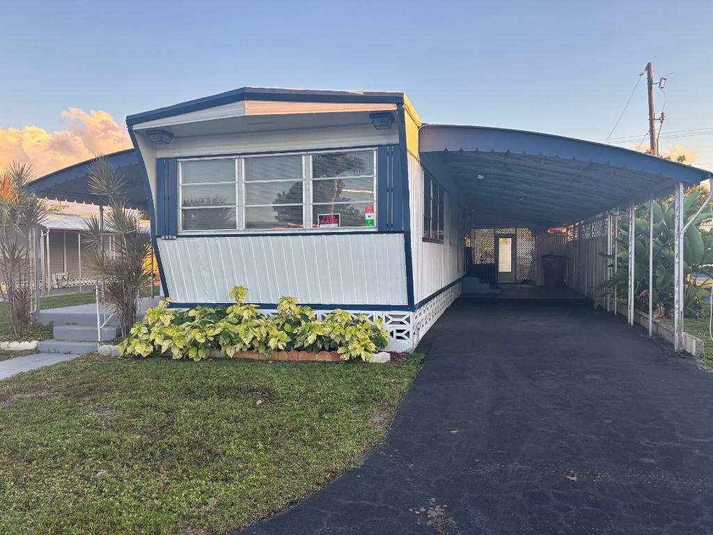 BREEZE HILL RESORT MOBILE HOME PARK - Residential